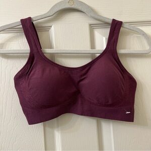 Women’s Underoutfit NEW WITH TAGS style 457  comfort shaping bra size Small